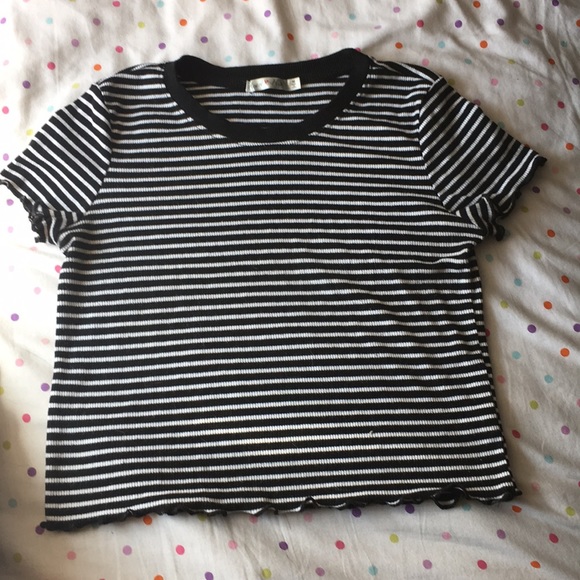 Crop top - Picture 1 of 1